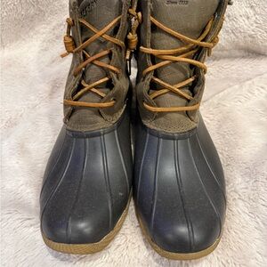 Sperry Women's Lace Up Boots - Black and Tan